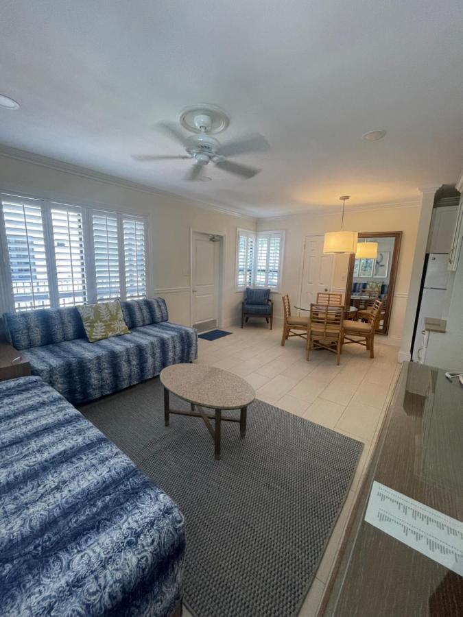 High Noon Beach Resort Lauderdale-by-the-Sea Bagian luar foto