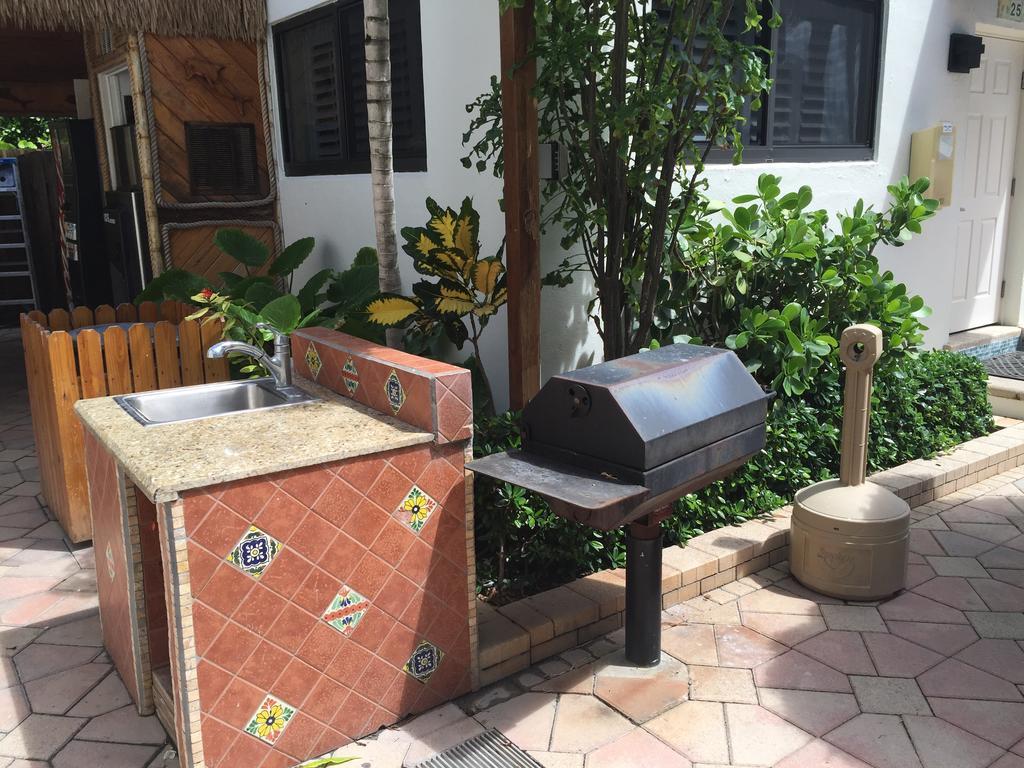 High Noon Beach Resort Lauderdale-by-the-Sea Bagian luar foto